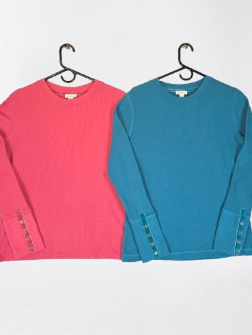 Bundle of Sundance Velvet Trim Button Cuff Thermal Top Rose Teal Wmn's Lg